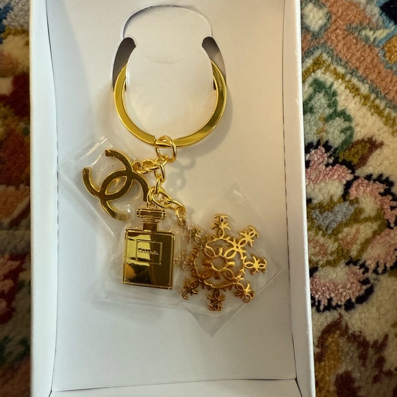 Brand new CHANEL Gwp Gold color  Key Holder/ bag charm  with Iconic Charms new - Picture 1 of 2